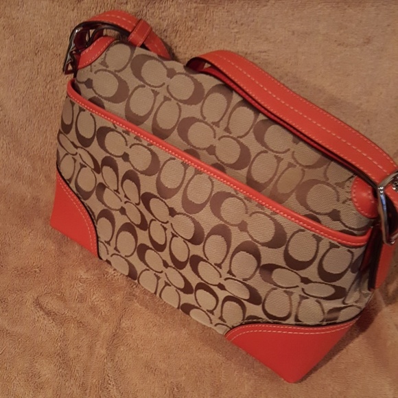 Handbag - Picture 2 of 2